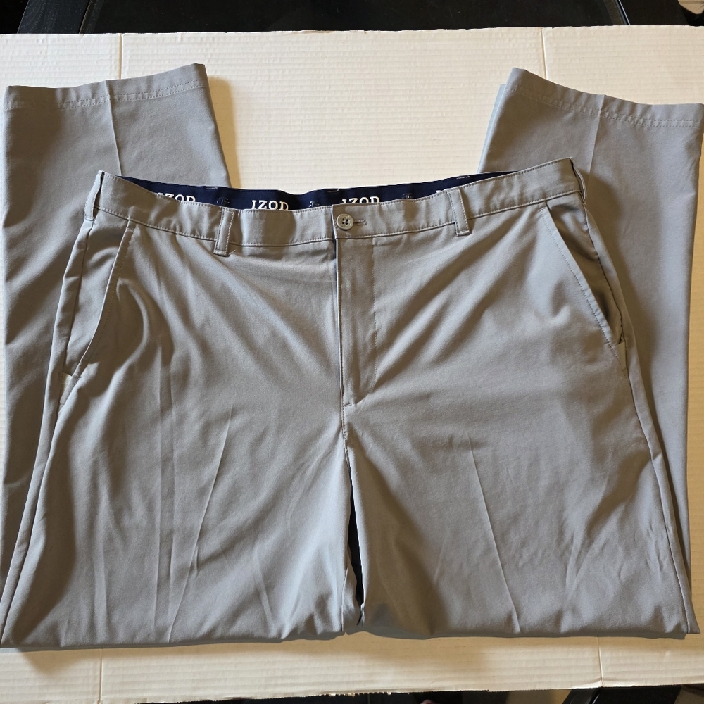 IZOD Golf - Men's Gray Pants- Sz 40 X 30
